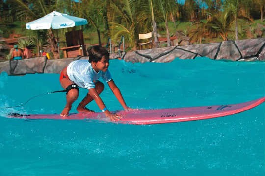 Dez destinos do Brasil para curtir o verão com a molecada