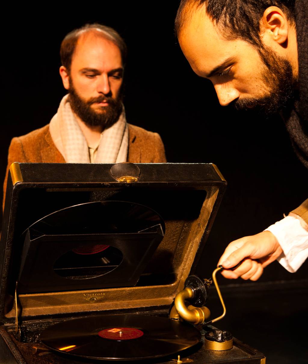 Cássio Pires fala sobre adaptação de peça de Tolstoi
