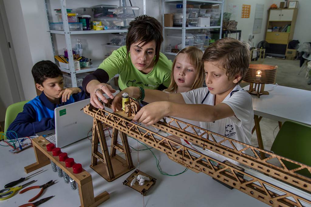 MundoMaker: construa seu próprio brinquedo MundoMaker: construa seu próprio brinquedo