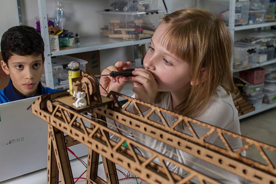 MundoMaker: construa seu próprio brinquedo MundoMaker: construa seu próprio brinquedo