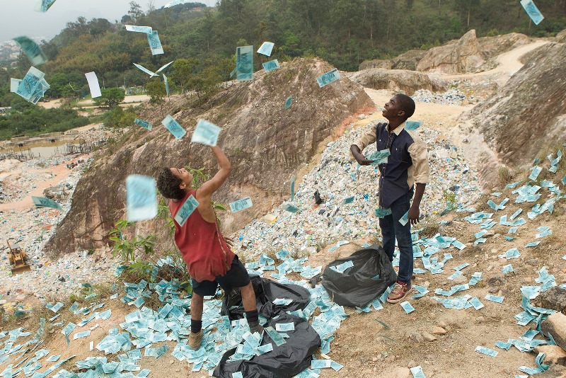 Trash - A Esperança Vem do Lixo: em busca do tesouro Trash - A Esperança Vem do Lixo: em busca do tesouro