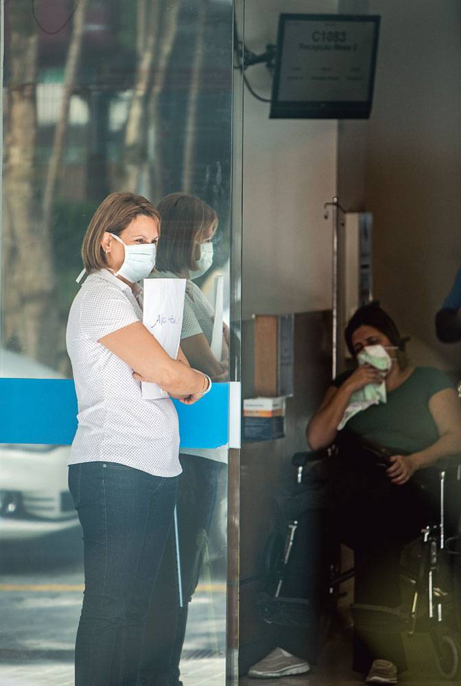 Surto de gripe H1N1 coloca a capital em alerta
