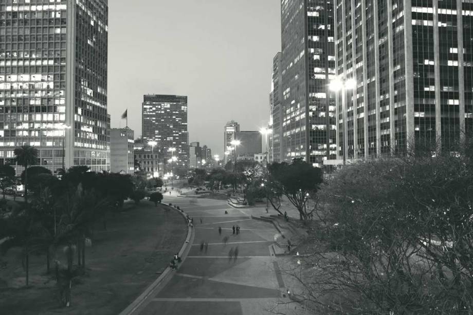 Vale do Anhangabaú: como era antes da reforma. Vale do Anhangabaú: como era antes da reforma.