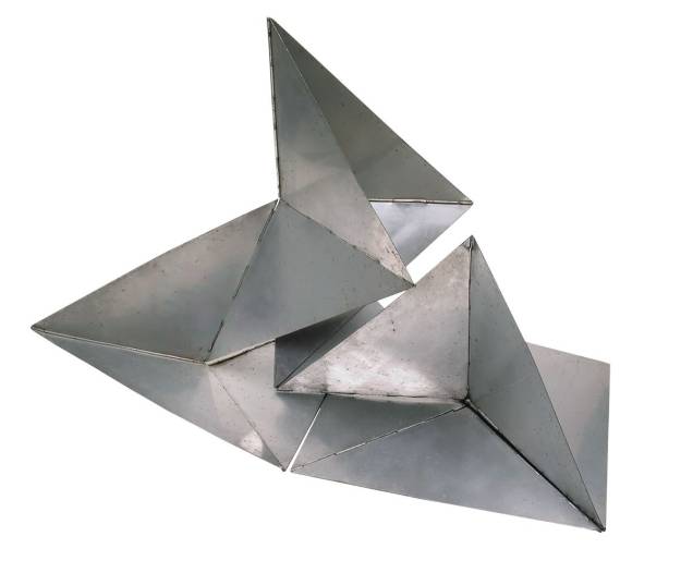 Objeto da série Bichos, de 1960: tridimensionalização dos trabalhos Objeto da série Bichos, de 1960: tridimensionalização dos trabalhos