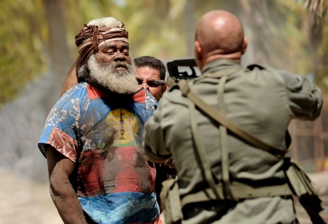 A Rebelião: produção envolve atores profissionais e habitantes locais da Nova Caledônia A Rebelião: produção envolve atores profissionais e habitantes locais da Nova Caledônia