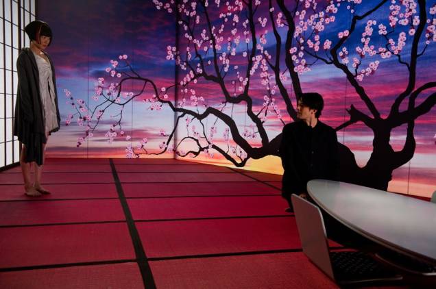 A Viagem: a atriz sul-coreana Doona Bae dá vida à clone Sonmi-451 A Viagem: a atriz sul-coreana Doona Bae dá vida à clone Sonmi-451