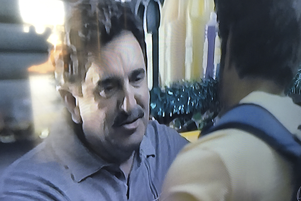 Apresentador do SBT, Ratinho aparece na Globo neste domingo (31) e momento surpreende internautas