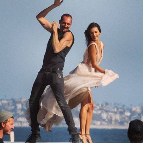 Alessandra Ambrósio comete escorregão fashion em ensaio na Califórnia