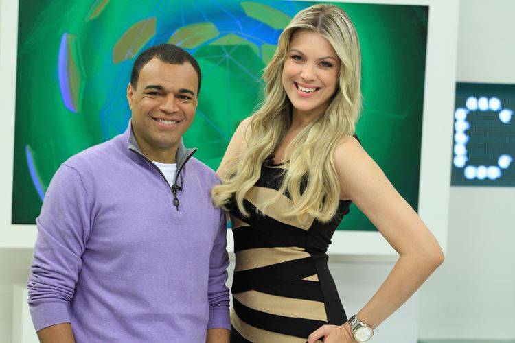Provocada, Renata Fan chora ao vivo durante o ‘Jogo Aberto’ e divide opiniões entre espectadores