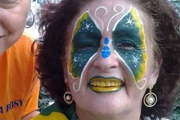 Internautas criam tag #CarnaCoxinha e fazem piada com os protestos deste domingo (16)
