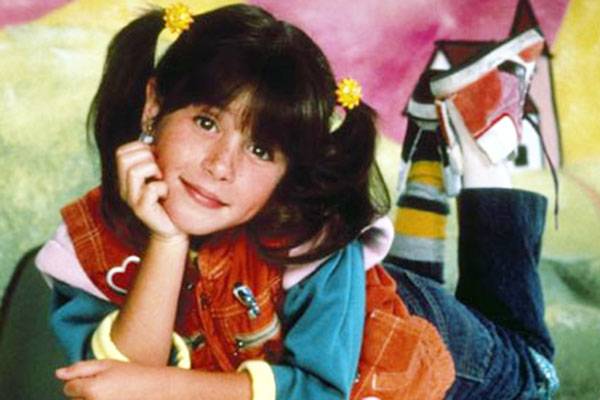 Lembra dela? Atriz de ‘Punky, a Levada da Breca’ é casada e tem três filhos; veja o antes e depois