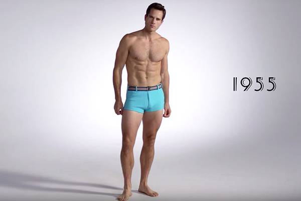 Em três minutos, modelo mostra 100 anos de roupa de banho masculina