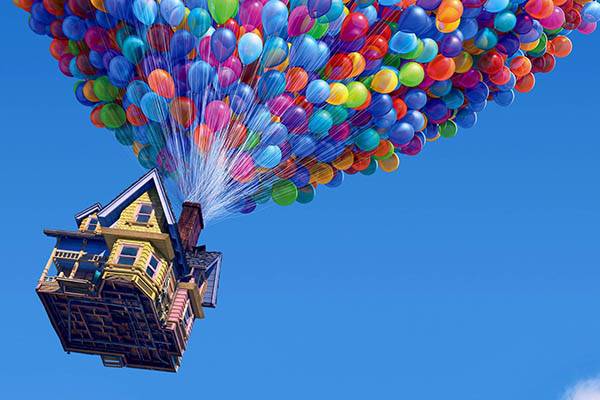 Confeiteira cria réplica de pão de mel no formato da casa de “Up! – Altas Aventuras”