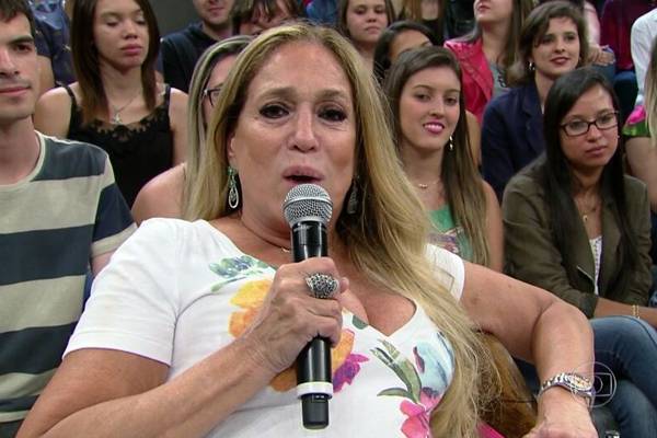 Susana Vieira manda recado para Cleo Pires e dá bronca em sexóloga no “Altas Horas”