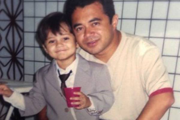 Aos 19 anos, filho do comediante Shaolin estreia na televisão em “Velho Chico”
