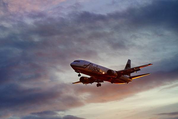 Após confusão em voo, companhia aérea surpreende passageiros com mimo