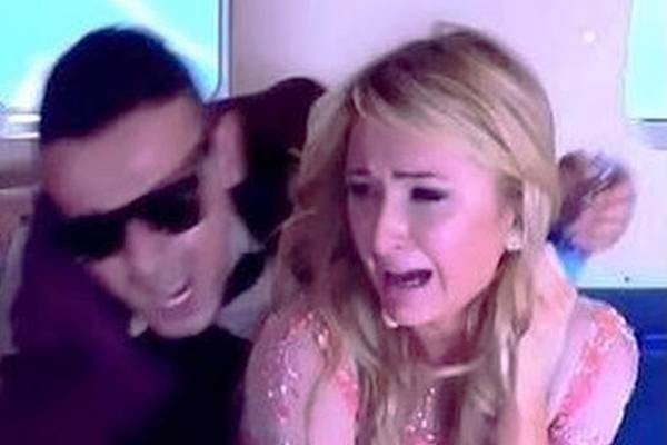 Paris Hilton é vítima de pegadinha sem graça que simula queda de avião