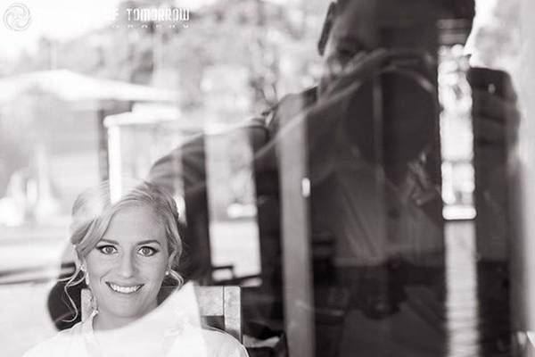 Fotógrafo conquista internautas com registros únicos e belíssimos de casamentos
