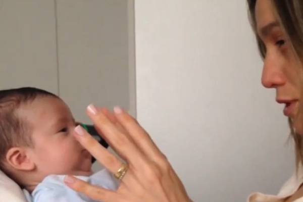 Fernanda Gentil dá show de fofura em vídeo com o filho Gabriel