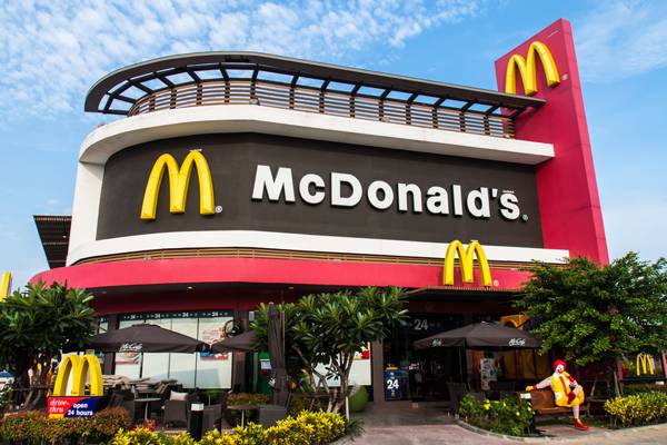 McDonald’s é criticado nas redes sociais após “esquecer” ingrediente principal de petisco