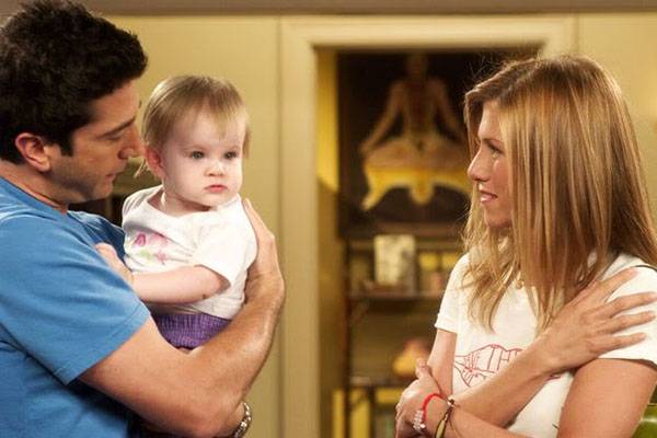 As gêmeas que interpretaram Emma Geller em “Friends” cresceram; veja o “antes e depois”