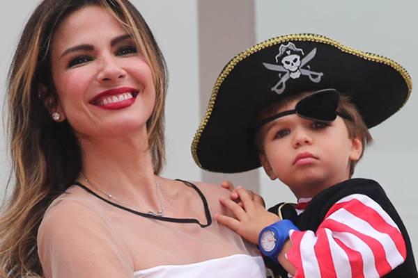 Luciana Gimenez publica foto do filho mais novo durante férias da família na Itália