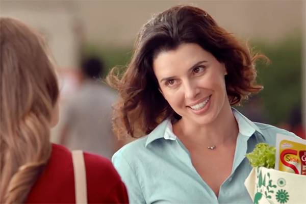 Comercial da Sadia de “linguiça que embeleza” provoca polêmica na internet