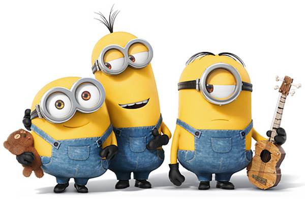 Pai leva filho para assistir ao filme ‘Minions’ fantasiado como… um Minion!