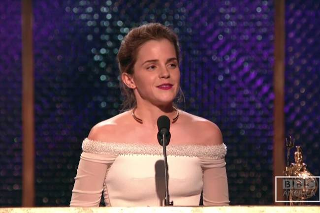 Emma Watson dedica prêmio ao seu hamster de estimação que faleceu durante as filmagens do primeiro ‘Harry Potter’