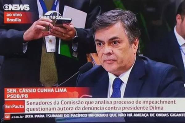 Áudio suspeito vaza durante comissão do impeachment e provoca constrangimento entre senadores