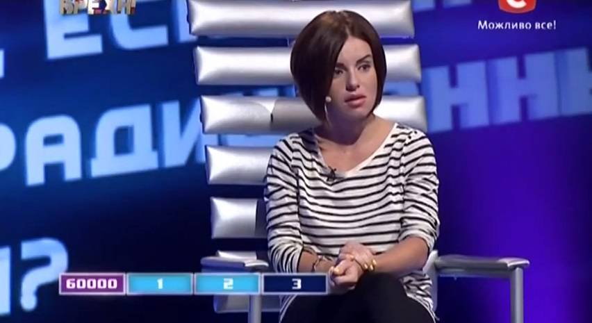 Uma das cantoras “lésbicas” da dupla t.A.T.u disse que ser gay não é “natural”; assista e entenda a polêmica