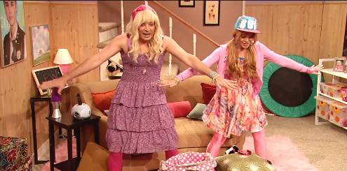 Lindsay Lohan critica Miley Cyrus em vídeo de humor com apresentador Jimmy Fallon