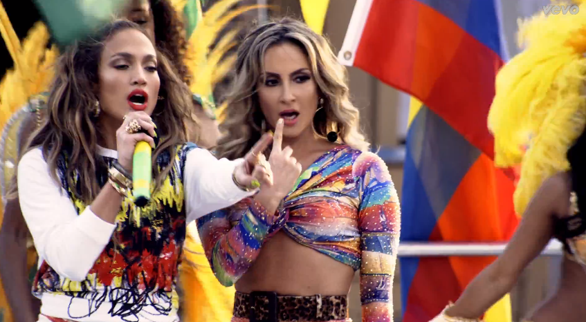 Claudia Leitte aparece por 40 segundos no clipe oficial da Copa do Mundo