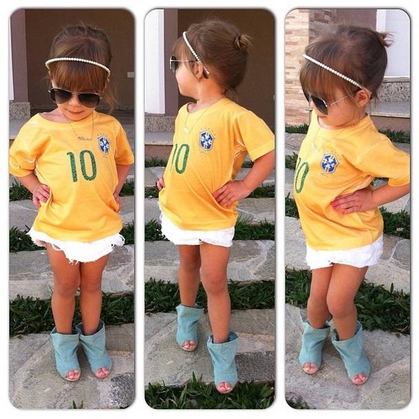 Garotinha conquista milhares de seguidores no Instagram copiando o look de famosas; confira