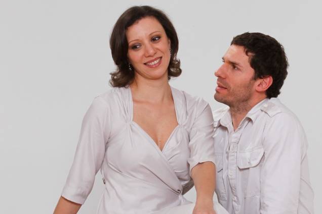 Luciana Carnieli e Bruno Perillo, em "Absinto" Luciana Carnieli e Bruno Perillo, em "Absinto"