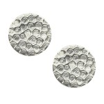 Brinco bot&atilde;o hammered disc: de R$ 69,00 por R$ 20,70