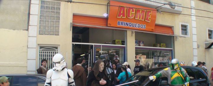 Acme Brinquedos: loja fundada em 2005 Acme Brinquedos: loja fundada em 2005