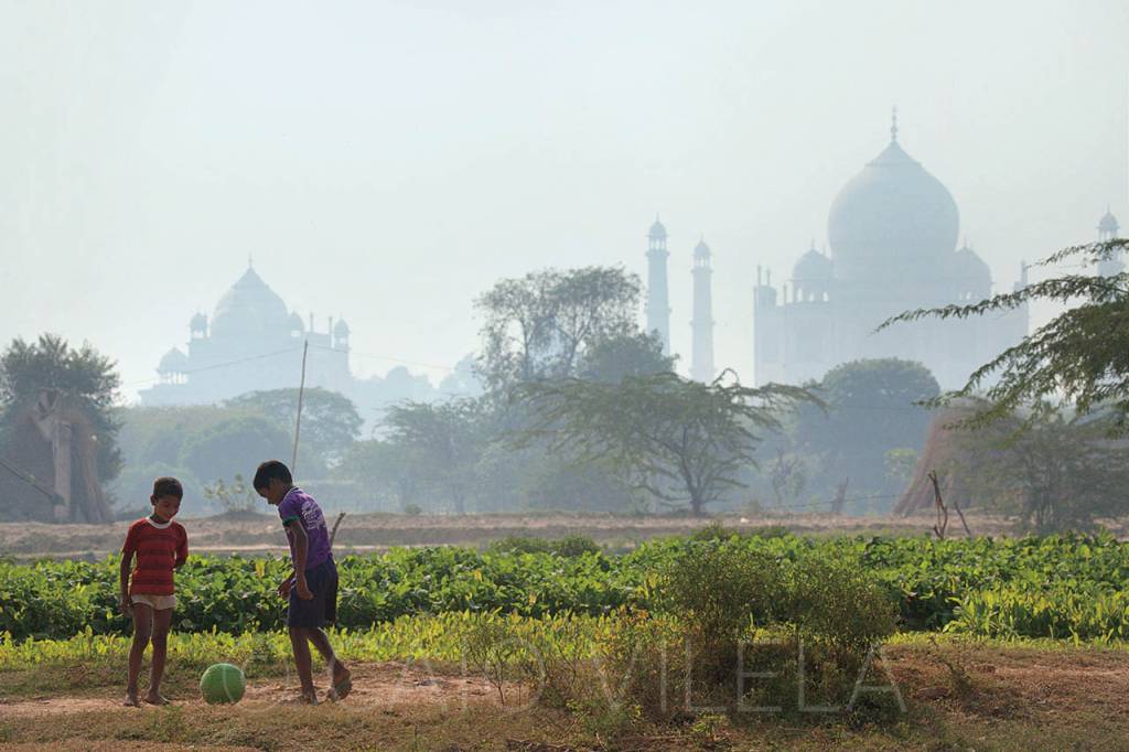 Em clima de Copa: cenas do futebol pelo mundo