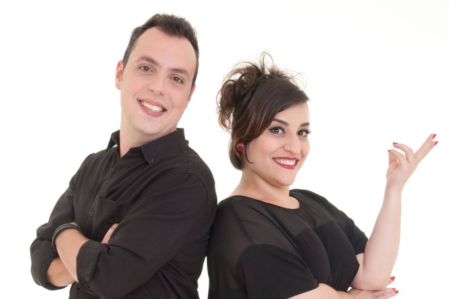 Eduardo Berton e Simone Gutierrez protagonizam Aípod: sucessos da música pop Eduardo Berton e Simone Gutierrez protagonizam Aípod: sucessos da música pop