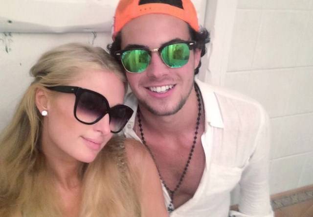 Alvarinho Garnero II convida Paris Hilton para passar o réveillon no Brasil