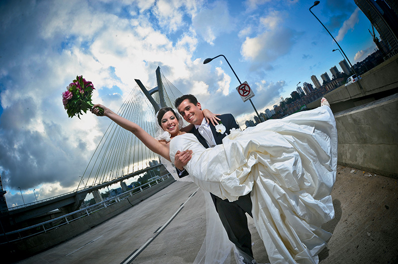 Um dos locais mais badalados e os manjados para fotos de casamento