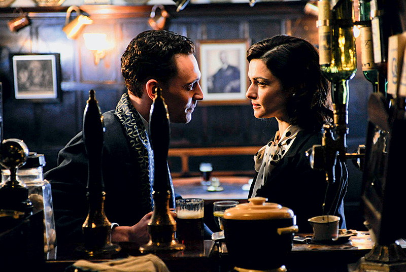 O casal de Amor Profundo: trama melancólica O casal de Amor Profundo: trama melancólica