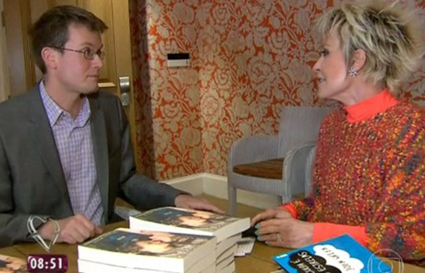 Ana Maria Braga emociona John Green, de ‘A Culpa é das Estrelas’, ao falar sobre câncer