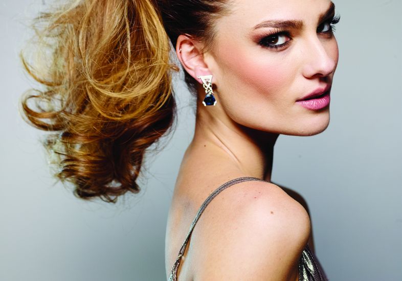 Como combinar penteado e roupa sem errar?