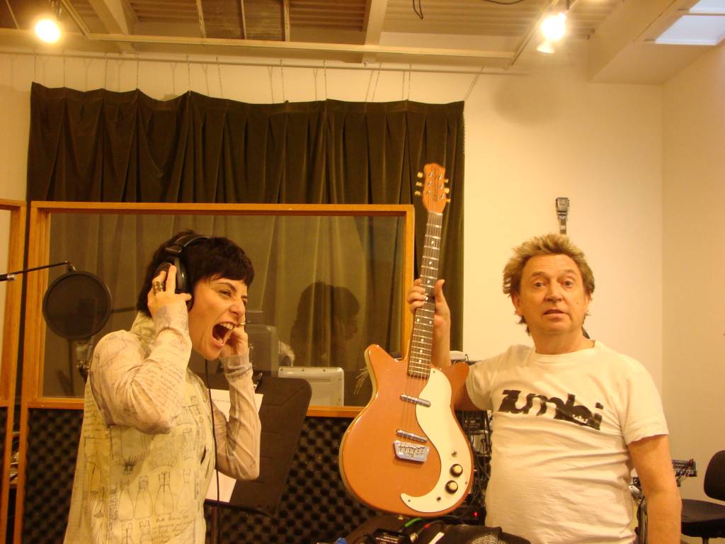 Fernanda Takai fala sobre a parceria com Andy Summers