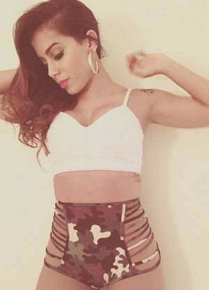 Foto ousada de Anitta esquenta redes sociais