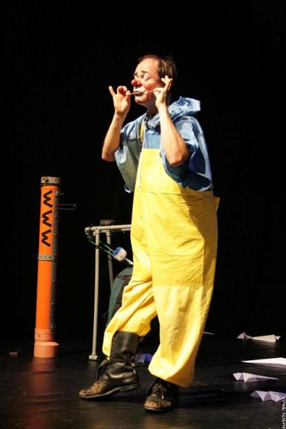 Comédia WWW para Freedom: a liberdade de cada um Comédia WWW para Freedom: a liberdade de cada um