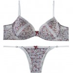 Calcinha e suti&atilde; flora: de R$ 89,00 por R$ 49,00 o conjunto