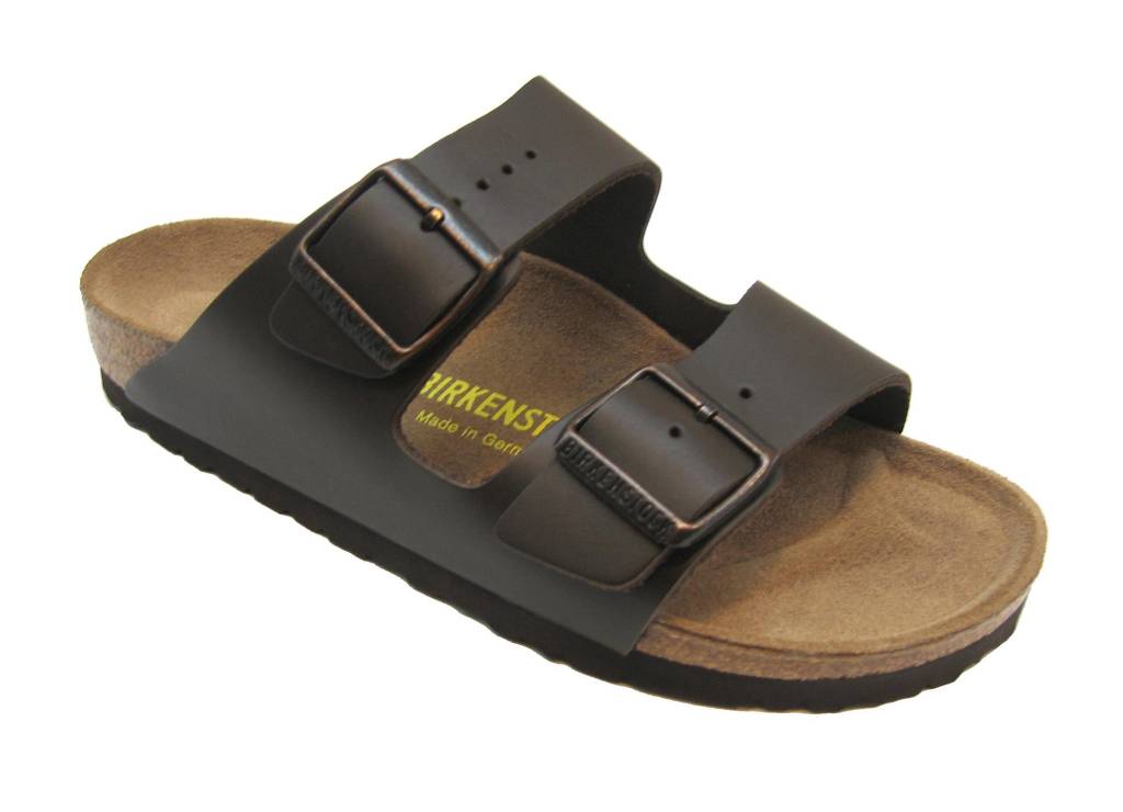 Calçados Birkenstock em promoção até o fim de abril