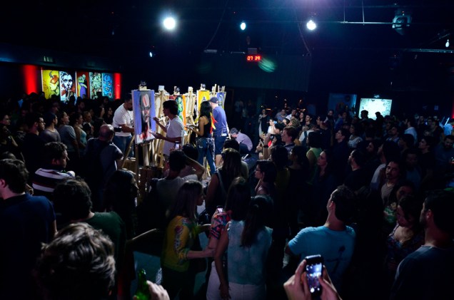 Artistas disputam por 20 minutos o voto do público pela melhor obra Artistas disputam por 20 minutos o voto do público pela melhor obra